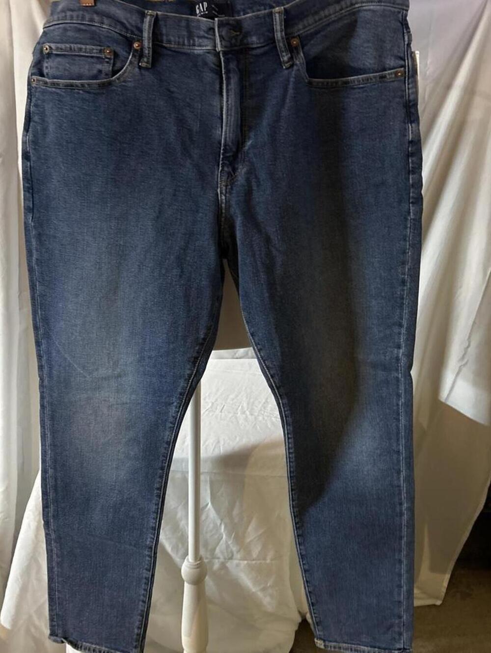 Gap Men's Blue and Navy Jeans